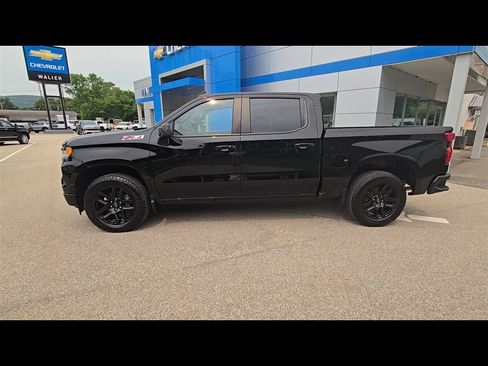 Used 2023 Chevrolet Silverado 1500 RST w/ Z71 Off-Road Package AWD/4WD image 5