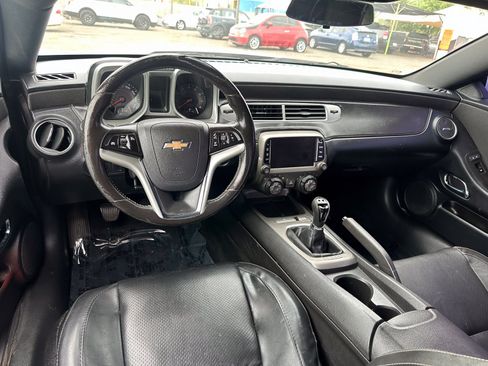 Used 2014 Chevrolet Camaro LT RWD image 9