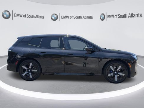 Used 2024 BMW iX xDrive50 w/ Premium Package AWD/4WD image 25