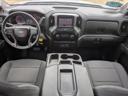 Used 2020 Chevrolet Silverado 1500 Custom w/ Custom Value Package image 14
