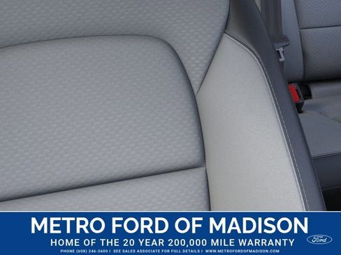 New 2025 Ford Escape SE FWD image 18