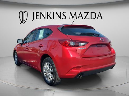 Used 2017 MAZDA MAZDA3 Sport image 2