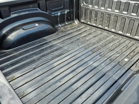 Used 2022 RAM 1500 Laramie AWD/4WD image 17