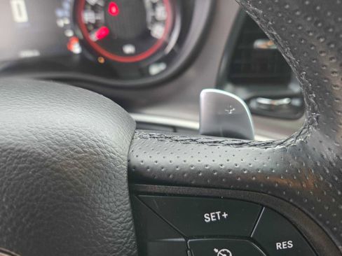 Used 2022 Dodge Challenger R/T w/ Driver Convenience Group image 30