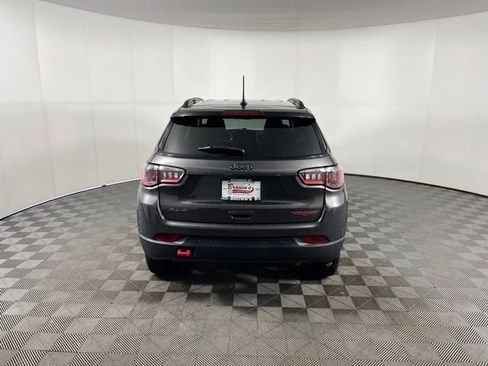 Used 2022 Jeep Compass Trailhawk image 6