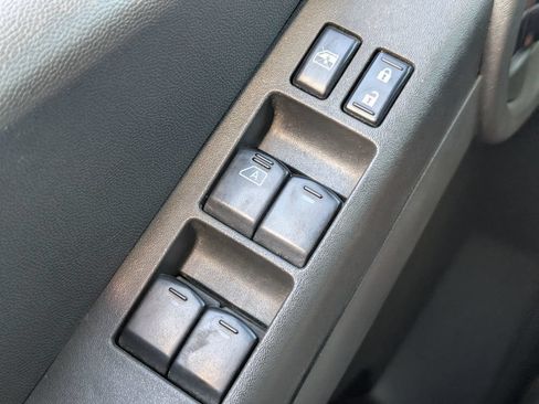 Used 2011 Nissan Xterra PRO-4X AWD/4WD image 10