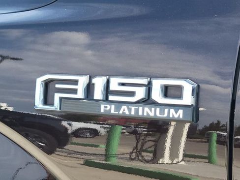 Used 2019 Ford F150 Platinum w/ Equipment Group 701A Luxury AWD/4WD image 15