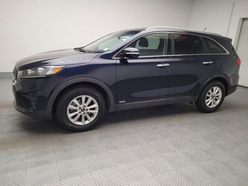 Used 2020 Kia Sorento LX w/ LX I4 Convenience Package AWD/4WD image 2