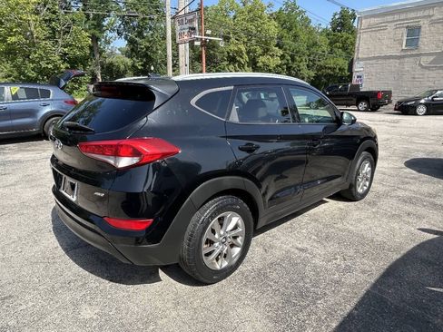 Used 2016 Hyundai Tucson SE w/ Option Group 02 AWD/4WD image 11
