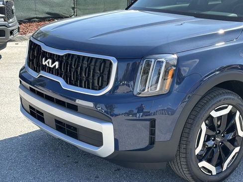 New 2025 Kia Telluride EX image 9
