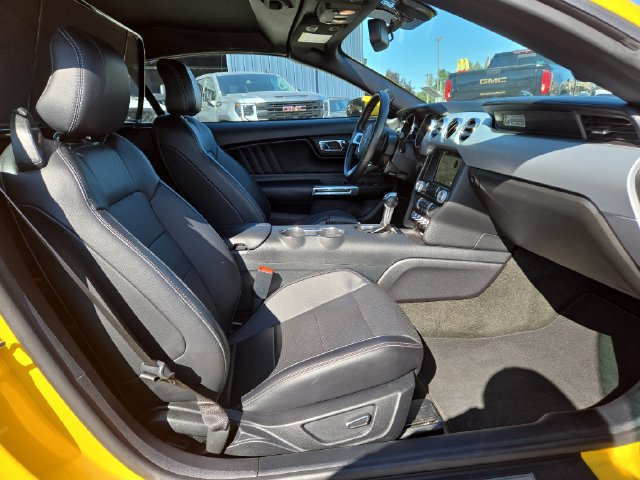 Used 2016 Ford Mustang GT Premium RWD image 33