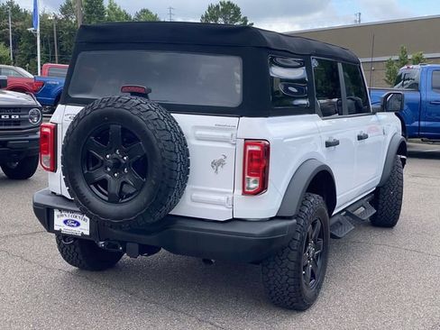 Certified 2024 Ford Bronco Black Diamond AWD/4WD image 3