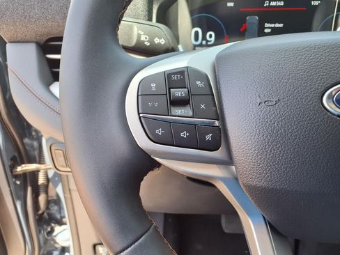 New 2026 Ford Explorer Active RWD image 14