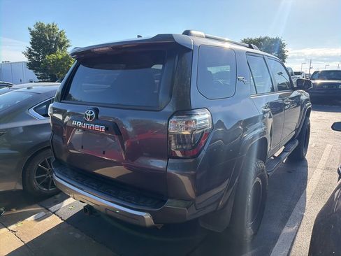 Used 2019 Toyota 4Runner TRD Off-Road Premium AWD/4WD image 3