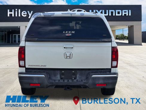 Used 2018 Honda Ridgeline Sport image 5