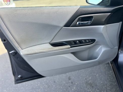 Used 2015 Honda Accord LX image 8