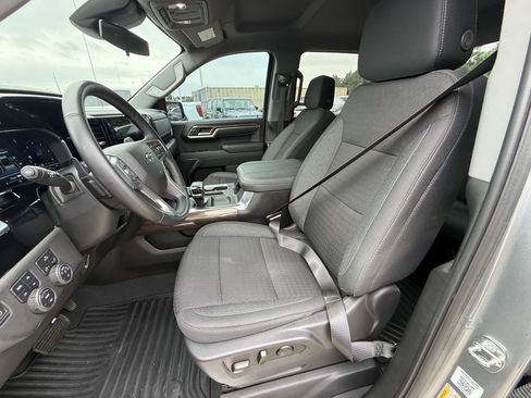 Used 2023 Chevrolet Silverado 1500 RST w/ Z71 Off-Road Package AWD/4WD image 28