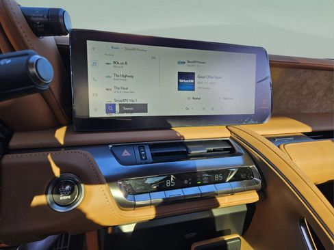 Used 2025 Lexus LC 500 Coupe image 19