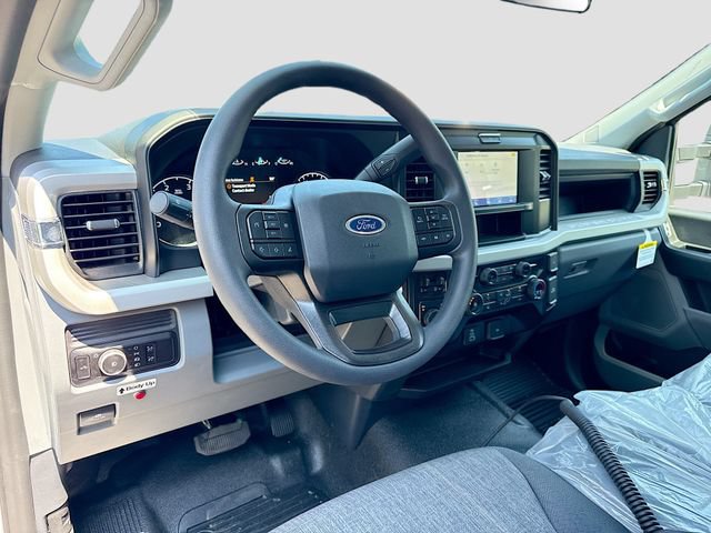 New 2026 Ford F550 4x4 Regular Cab Super Duty image 8