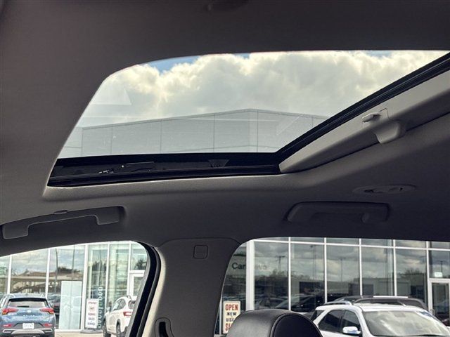 Used 2020 Buick Enclave Avenir w/ Avenir Technology Package AWD/4WD image 19