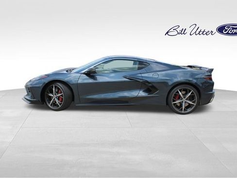 Used 2021 Chevrolet Corvette Stingray Premium Cpe w/ Z51 Performance Package image 8