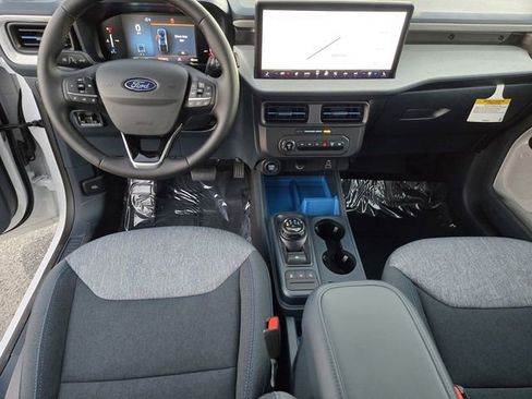 New 2025 Ford Maverick XLT w/ XLT Luxury Package image 23