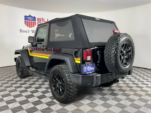 Used 2016 Jeep Wrangler Sport AWD/4WD image 5