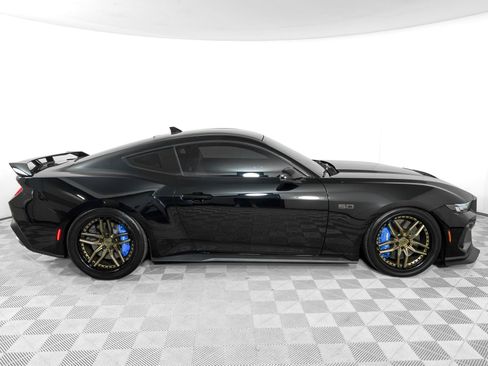Used 2024 Ford Mustang GT Premium RWD image 4
