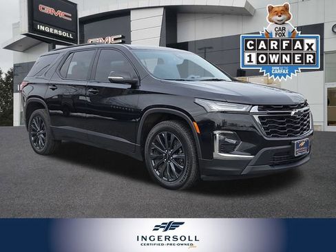 Used 2023 Chevrolet Traverse RS image 1