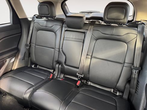 New 2026 Lincoln Corsair Reserve image 16