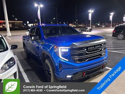 Used 2022 GMC Sierra 1500 AT4 w/ AT4 Preferred Package image 3