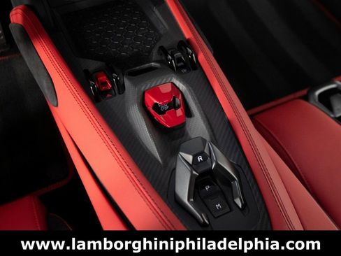 Used 2024 Lamborghini Revuelto image 26