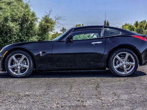Used 2009 Pontiac Solstice GXP w/ Premium Package RWD image 15
