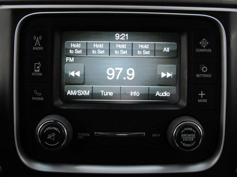 Used 2015 RAM 1500 Express image 24