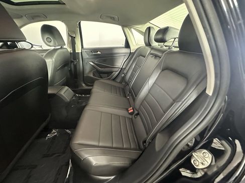 Used 2022 Volkswagen Jetta SE w/ Panoramic Sunroof Package image 25