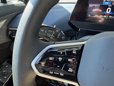 Used 2024 Volkswagen ID.4 Pro S image 28