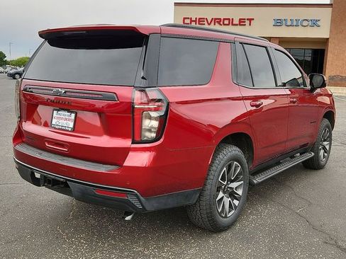 Certified 2024 Chevrolet Tahoe Z71 w/ Luxury Package AWD/4WD image 4