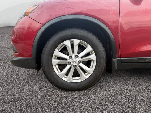 Used 2015 Nissan Rogue SV image 14