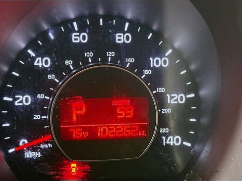 Used 2018 Kia Soul + FWD image 19