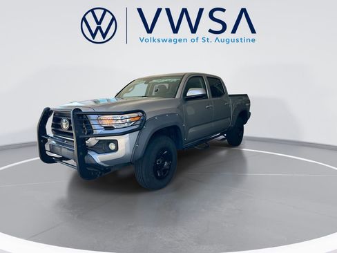 Used 2021 Toyota Tacoma SR AWD/4WD image 3