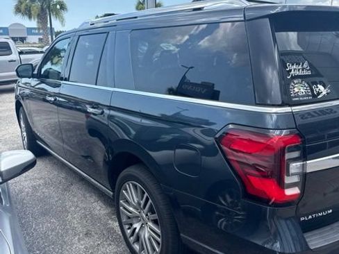 Used 2023 Ford Expedition Max Platinum AWD/4WD image 5