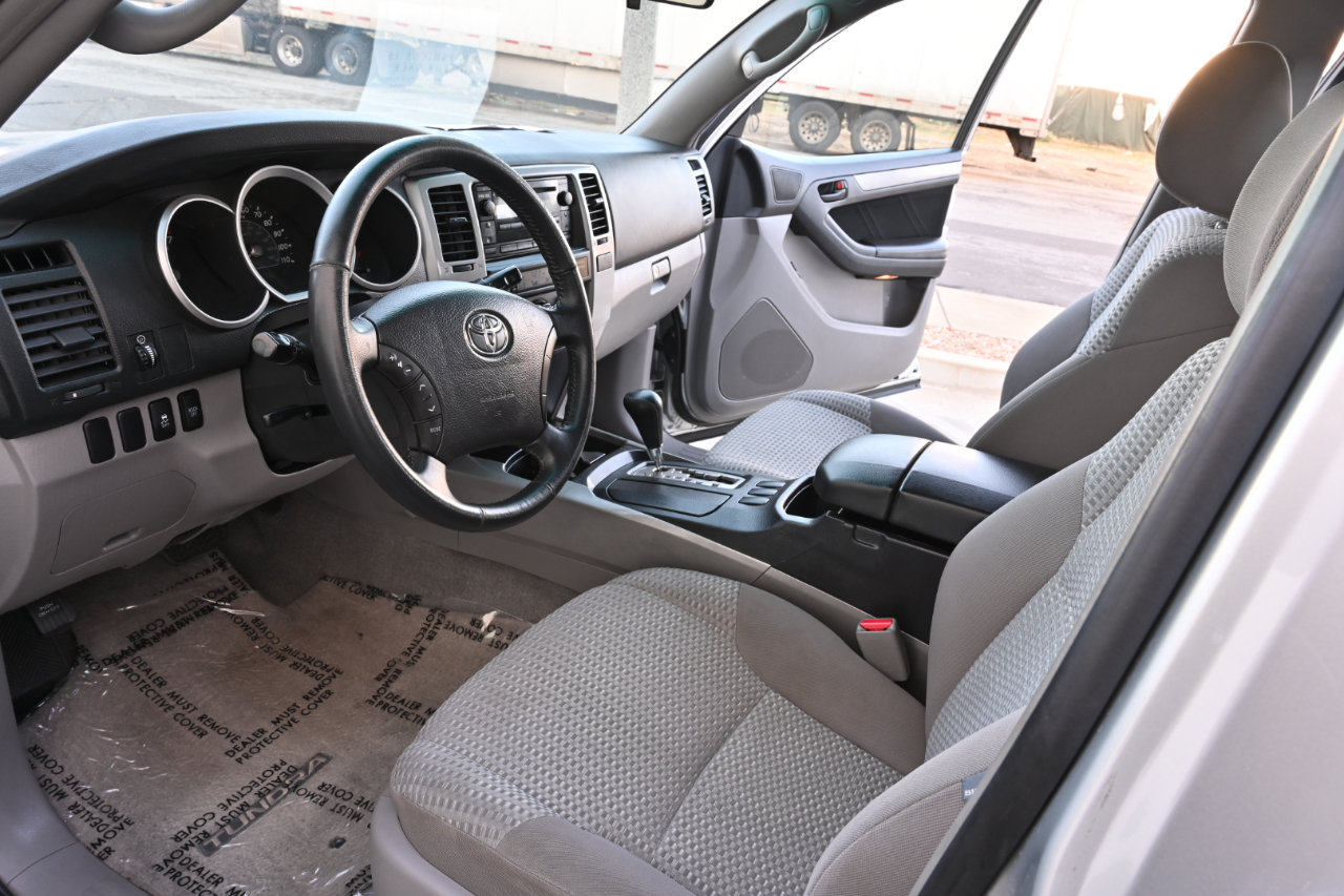 Used 2008 Toyota 4Runner SR5 RWD image 10