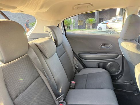 Used 2021 Honda HR-V LX image 18