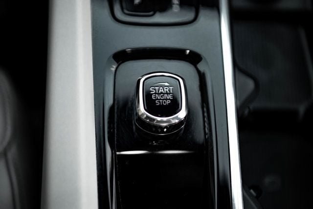 Used 2024 Volvo S60 B5 Core FWD image 22
