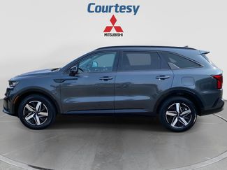 Used 2023 Kia Sorento S FWD video 2