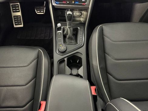 Used 2023 Volkswagen Tiguan SEL R-Line AWD/4WD image 16