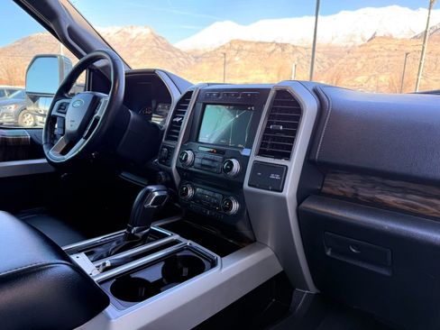 Used 2018 Ford F150 Lariat w/ Equipment Group 502A Luxury image 13