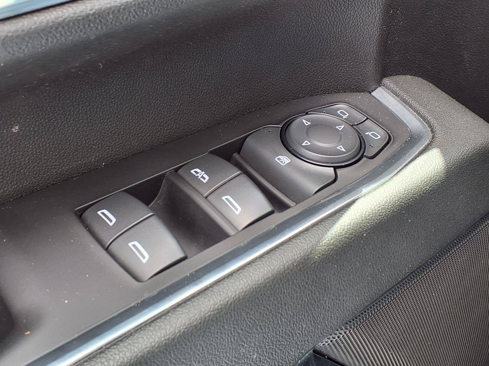 Used 2024 Chevrolet Silverado 2500 LT AWD/4WD image 20