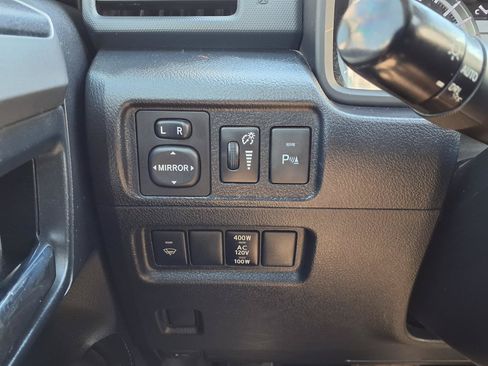 Used 2015 Toyota 4Runner Limited RWD image 10