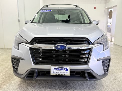 Used 2023 Subaru Ascent Limited image 2